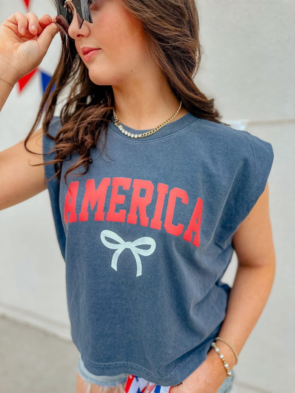 America Bow Tank